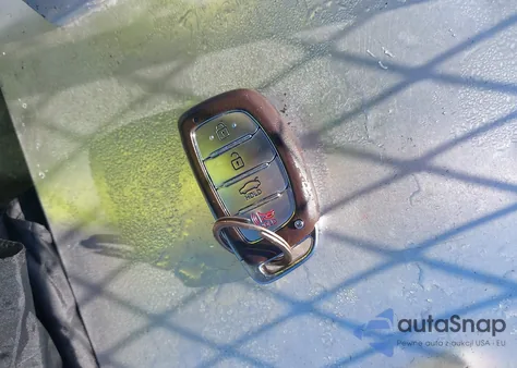 2018 Hyundai Elantra Limited z USA, uszkodzony, nr VIN KMHD84LF1JU648048